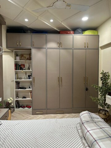 Bedroom in 2 BHK Apartment at Omkar Alta Monte, Malad East – for Rent