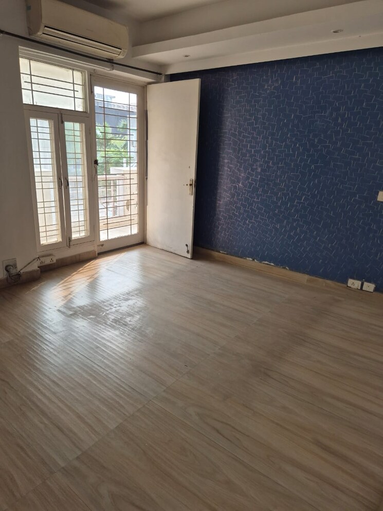 Room, m2k-the-white-house 2.5 Bedroom 1350 Sq.Ft. Builder Floor In Sector 57 Gurgaon 8823277