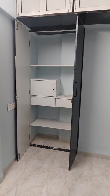 Bathroom in 1 BHK Apartment at Anita Nagar Chs, Kandivali East – for Rent