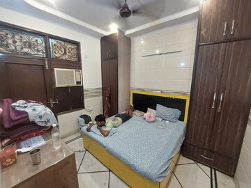 Master Bedroom in 2 BHK Builder Floor at RWA Parmanand, Mukherjee Nagar – for Sale