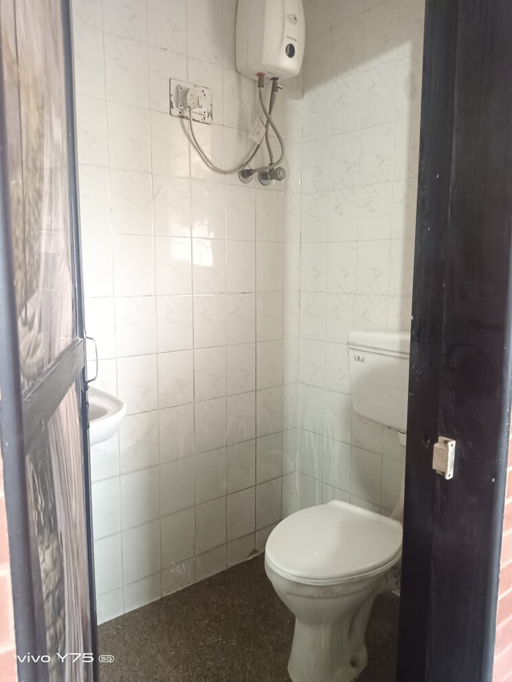 Bathroom, sumer-castle 2 Bedroom 800 Sq.Ft. Apartment In Uthalsar Thane 8823345
