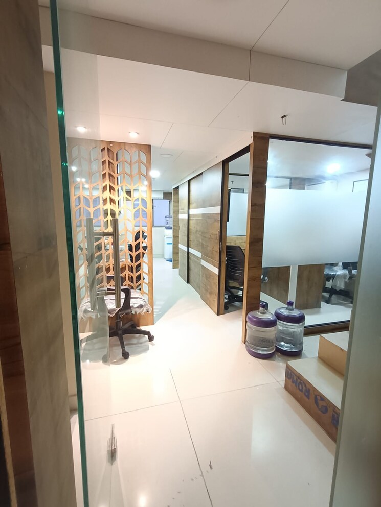 Team Area, siddha-weston Commercial Office Space 1100 Sq.Ft. In Bow Bazaar Kolkata 8823318