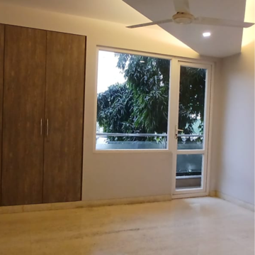 Room in 4 BHK Builder Floor at Vasant Kunj – for Rent