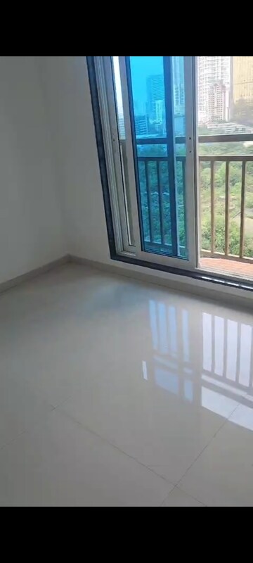 Room in 1 BHK Apartment at Nestle Apartment Lower Parel, Lower Parel – for Rent