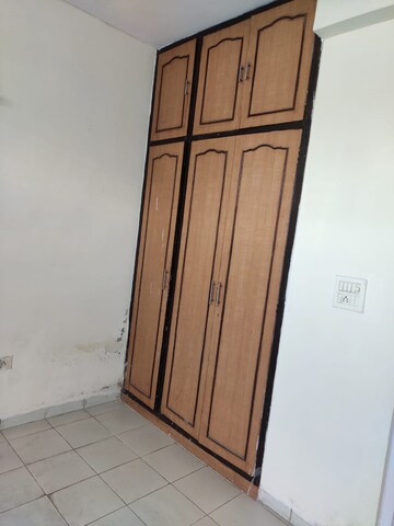 Room in 1 BHK Builder Floor at Sector 57 – for Rent