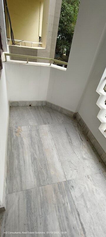 Room in 4 BHK Apartment at Ranka Paradise, Ashok Nagar – for Rent