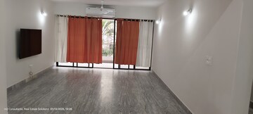Room in 4 BHK Apartment at Ranka Paradise, Ashok Nagar – for Rent
