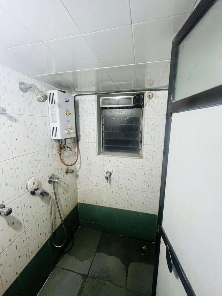 Bathroom, runwal-nagar-chs 1 Bedroom 600 Sq.Ft. Apartment In Runwal Nagar Thane 8823448