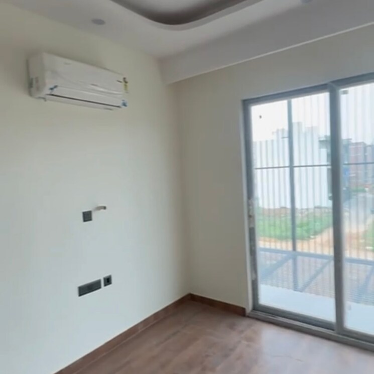 Room, ansal-versalia-phase-a2 4 Bedroom 2700 Sq.Ft. Apartment In Sector 67 Gurgaon 8823484