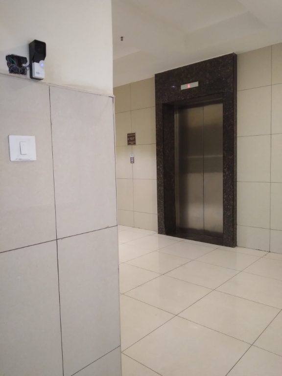 2 BHK Apartment For Rent in Creative Shree Vikas