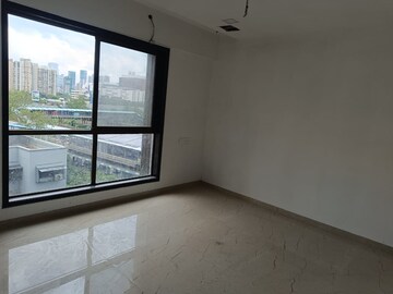 Room in 2 BHK Apartment at Sheth Irene, Malad West – for Rent