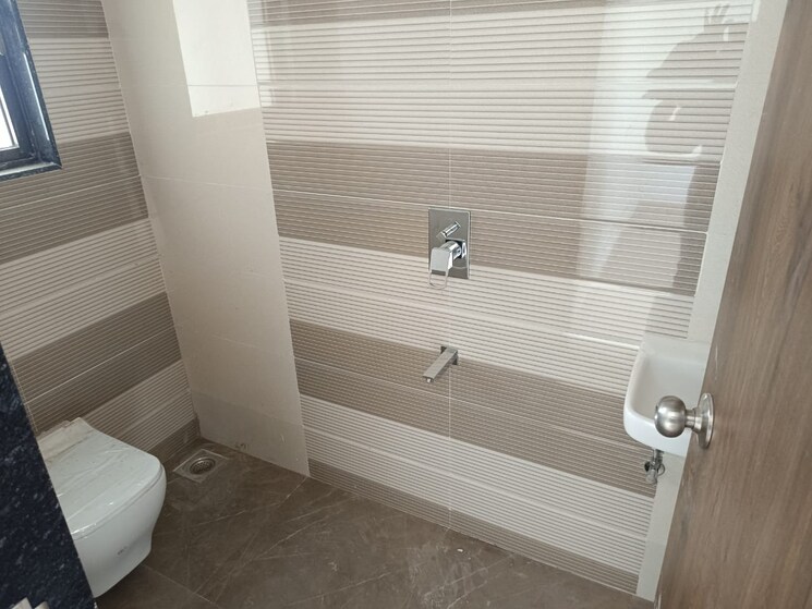 Bathroom, sheth-irene 2 Bedroom 665 Sq.Ft. Apartment In Malad West Mumbai 8823516