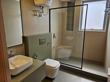 Master Bedroom in 1 BHK Builder Floor at Palam Vihar Residents Association, Palam Vihar – for Rent