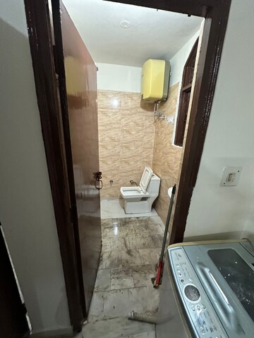 Master Bedroom in 2 BHK Builder Floor at Vaishali Sector 2 – for Rent