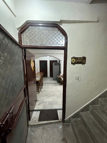 Living Room in 2 BHK Builder Floor at Vaishali Sector 2 – for Rent
