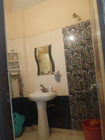 Bathroom in 2 BHK Builder Floor at Vaishali Sector 2 – for Rent