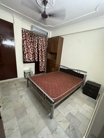 Bedroom in 2 BHK Builder Floor at Vaishali Sector 2 – for Rent
