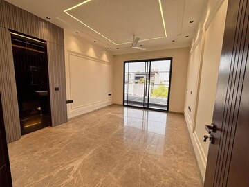 Room in 2 BHK Builder Floor at Palam Vihar Residents Association, Palam Vihar – for Rent