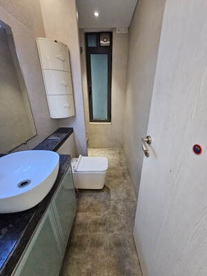 Bathroom in 3.5 BHK Apartment at Rustomjee Seasons, Bandra East – for Sale