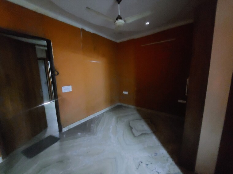 Bedroom, model town 3 2 Bedroom 90 Sq.Yd. Builder Floor In Model Town 3 Delhi 8823575