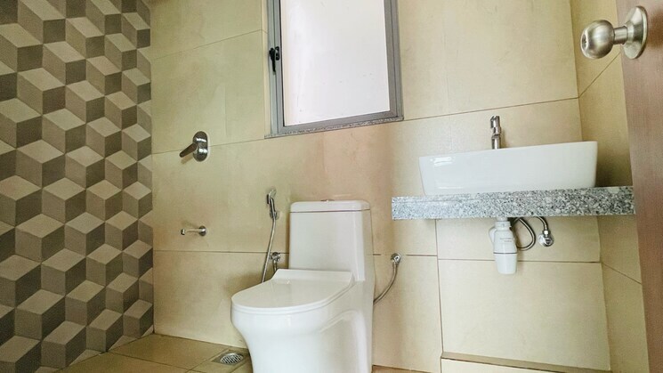 Bathroom, kalpataru-immensa 2 Bedroom 538 Sq.Ft. Apartment In Kolshet Road Thane 8823556