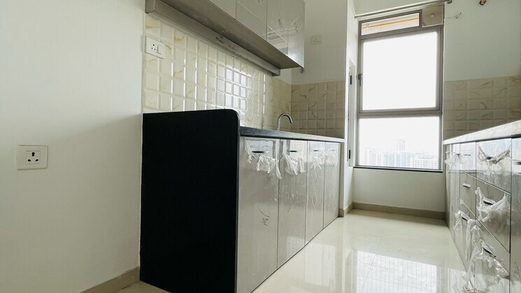 Kitchen, kalpataru-immensa 2 Bedroom 538 Sq.Ft. Apartment In Kolshet Road Thane 8823556