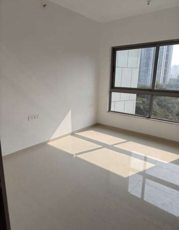 Room in 2 BHK Apartment at Kalpataru Immensa B, Kolshet Road – for Rent