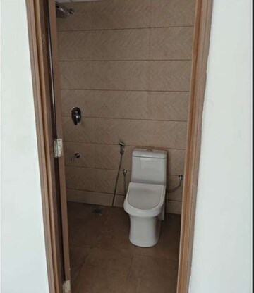 Bathroom in 2 BHK Apartment at Kalpataru Immensa B, Kolshet Road – for Rent