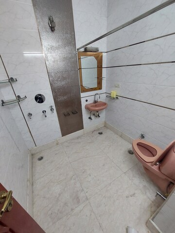 Bathroom in 4 BHK Builder Floor at State Bank Colony – for Rent