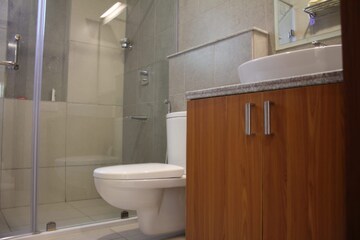 Bathroom in 5 BHK Villa at Jade Garden, Akkalenahalli Mallena - Halli – for Sale