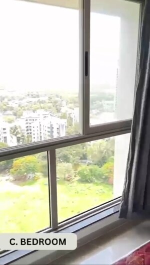 Room in 2 BHK Apartment at Veena Smart Homes, Kandivali West – for Sale