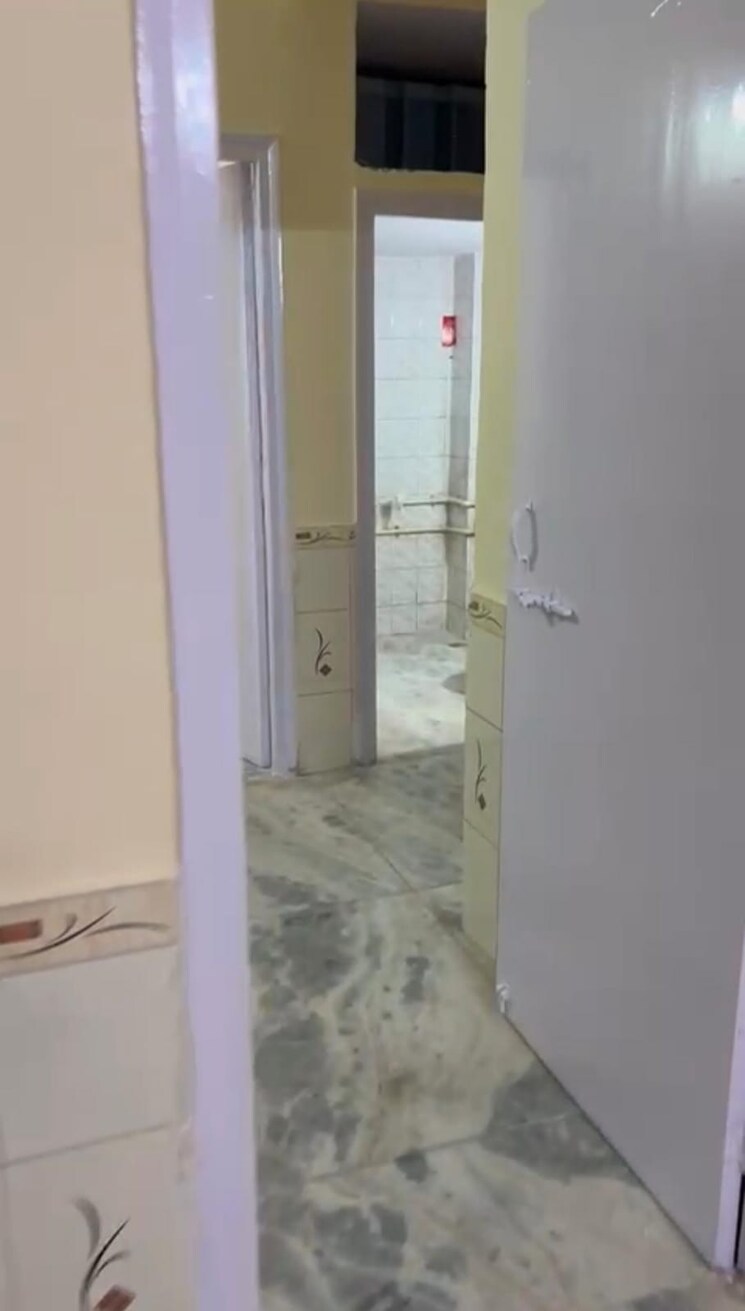 Bathroom, janki-niwas-malad 1 Bedroom 450 Sq.Ft. Apartment In Malad East Mumbai 8823726