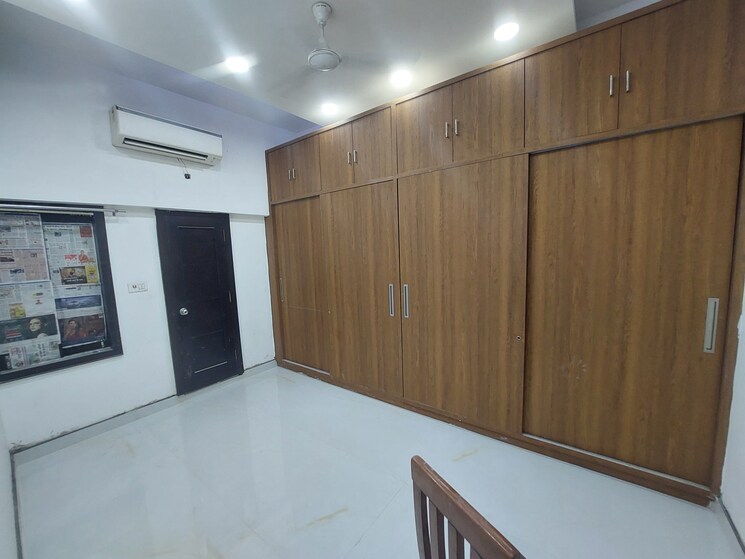 Bedroom, state bank colony 3 Bedroom 200 Sq.Yd. Builder Floor In State Bank Colony Delhi 8823773