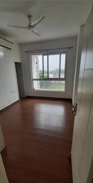 Room in 3 BHK Apartment at Mapsko Mount Ville, Sector 79 – for Sale