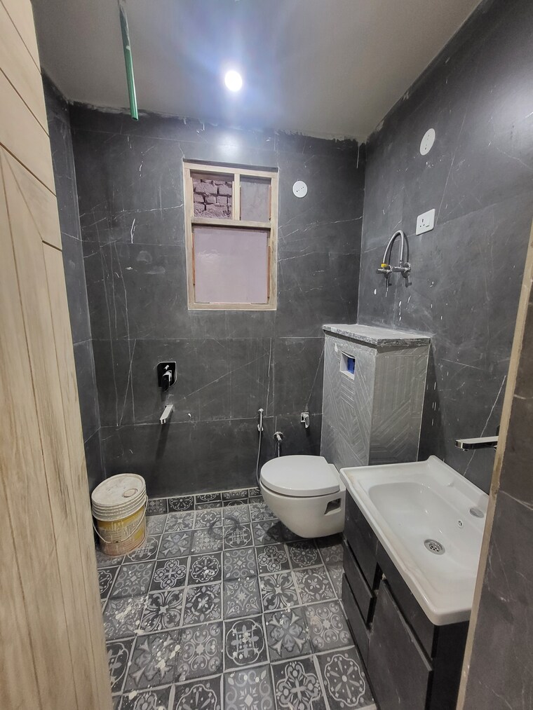 Kitchen, yk-homes 4 Bedroom 240 Sq.Yd. Builder Floor In Green Fields Colony Faridabad 8823847