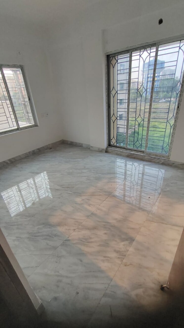 Room, greenwood-complex 3 Bedroom 1350 Sq.Ft. Apartment In Kaikhali Kolkata 8823990