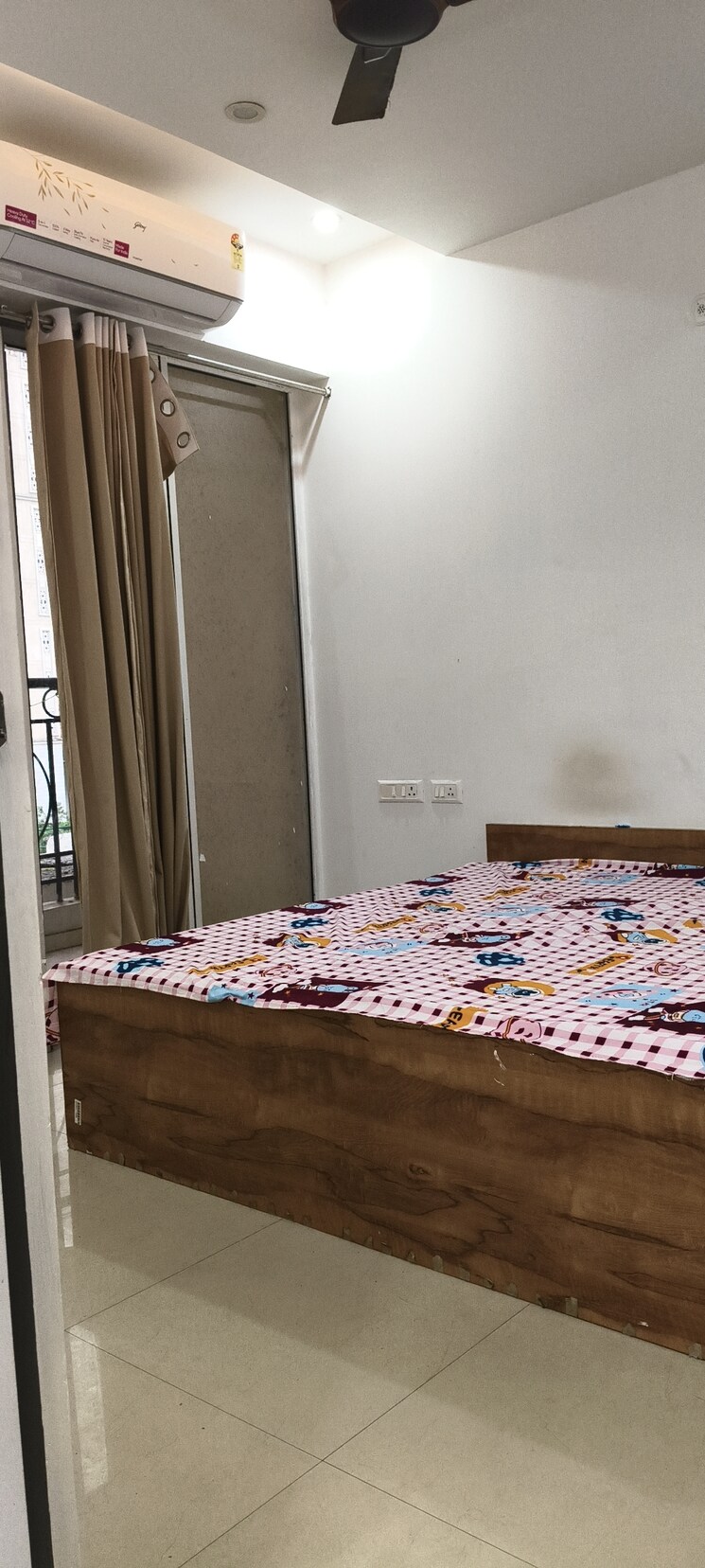 Bedroom, prateek-grand-carnesia 2 Bedroom 970 Sq.Ft. Apartment In Siddharth Vihar Ghaziabad 8824012