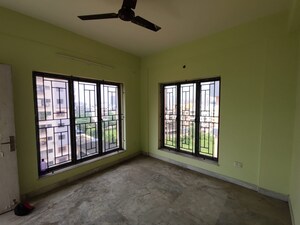 Room in 3 BHK Apartment at Geetanjali Apartments, Rajarhat – for Sale