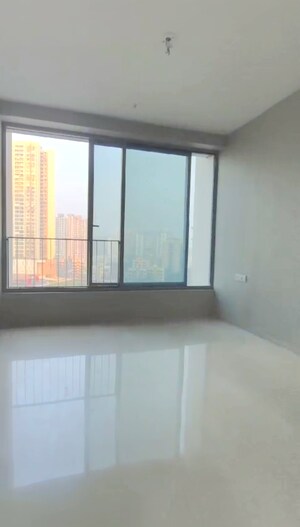 Room in 4 BHK Apartment at Oberoi Sky City, Borivali East – for Sale