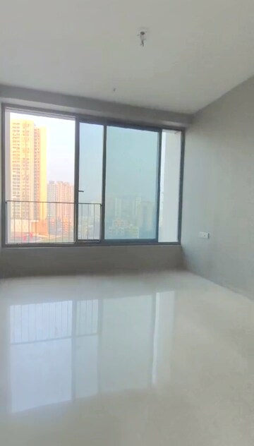 Room in 4 BHK Apartment at Oberoi Sky City, Borivali East – for Sale