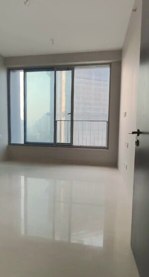 Room in 4 BHK Apartment at Oberoi Sky City, Borivali East – for Sale