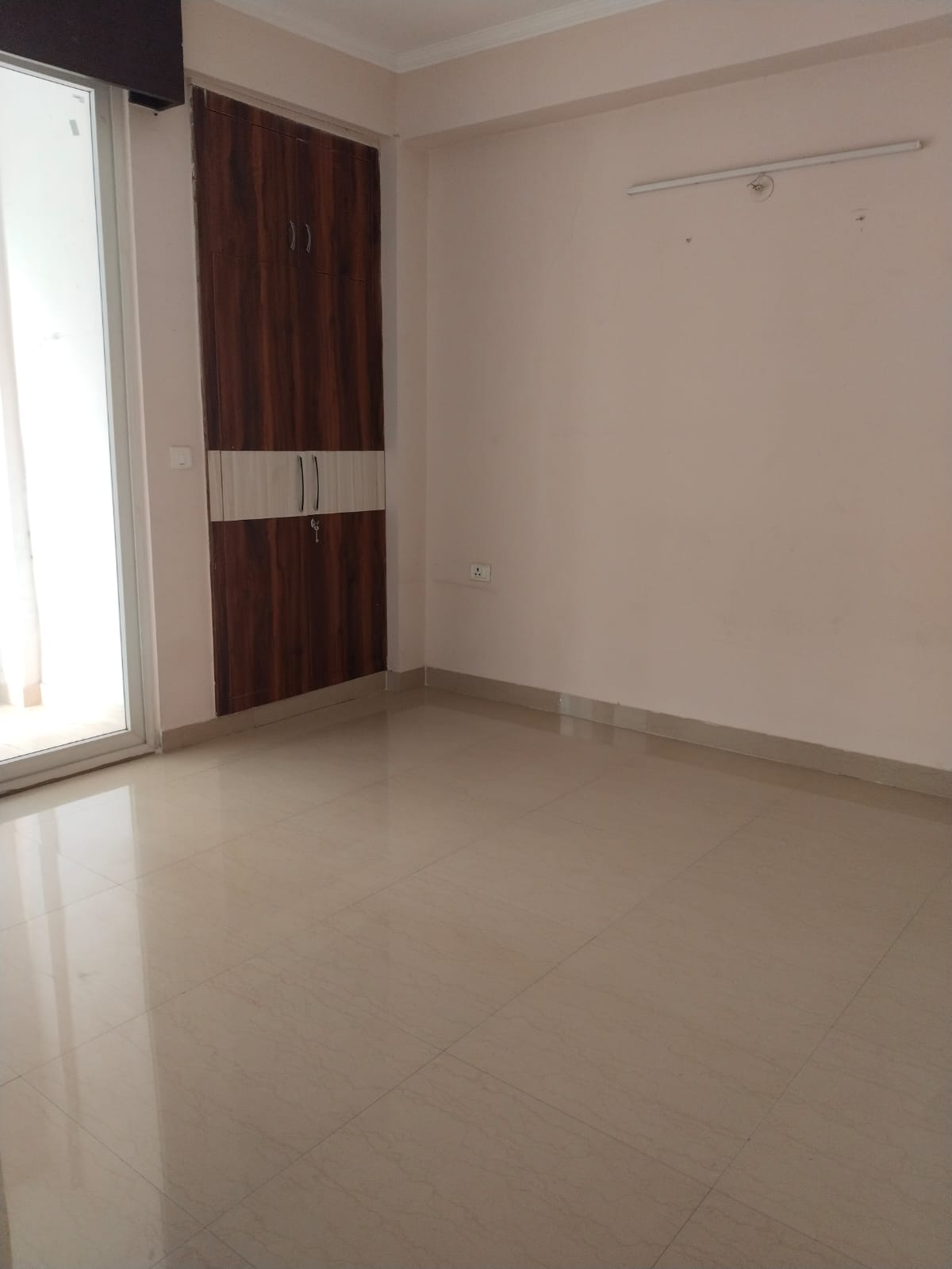 3 BHK + Pooja Room Apartment For Rent in Amrapali Golf Homes