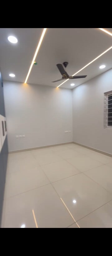 Room in 3.5 BHK Apartment at Prestige Tranquil, Kokapet – for Rent
