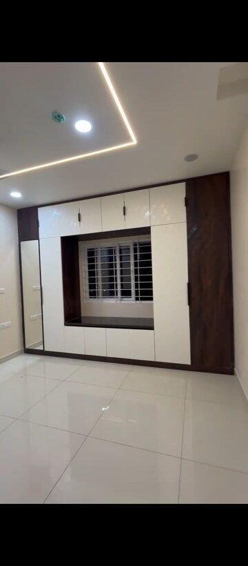 Room in 3.5 BHK Apartment at Prestige Tranquil, Kokapet – for Rent