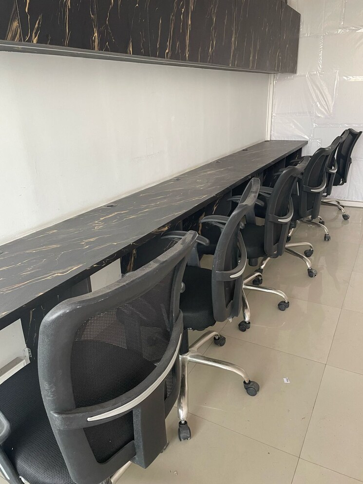 Team Area, gaur-city-center Commercial Office Space 396 Sq.Ft. In Sector 4 Greater Noida Greater Noida 8824355