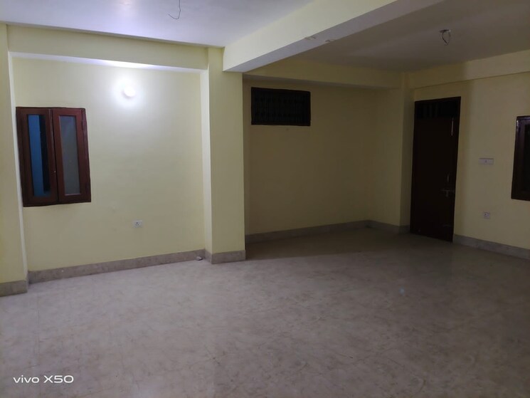 Room, boring road 3 Bedroom 1500 Sq.Ft. Apartment In Boring Road Patna 8824498