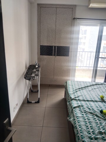 Room in 3 BHK Apartment at Sector 121 – for Rent