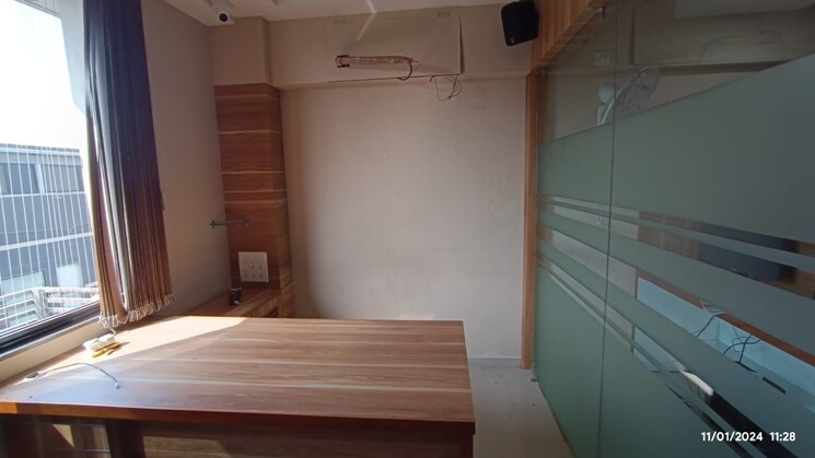 Room, venus-benecia Commercial Office Space 711 Sq.Ft. In Bodakdev Ahmedabad 8824374