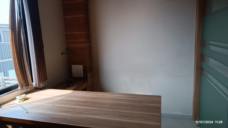 Room, venus-benecia Commercial Office Space 711 Sq.Ft. In Bodakdev Ahmedabad 8824374