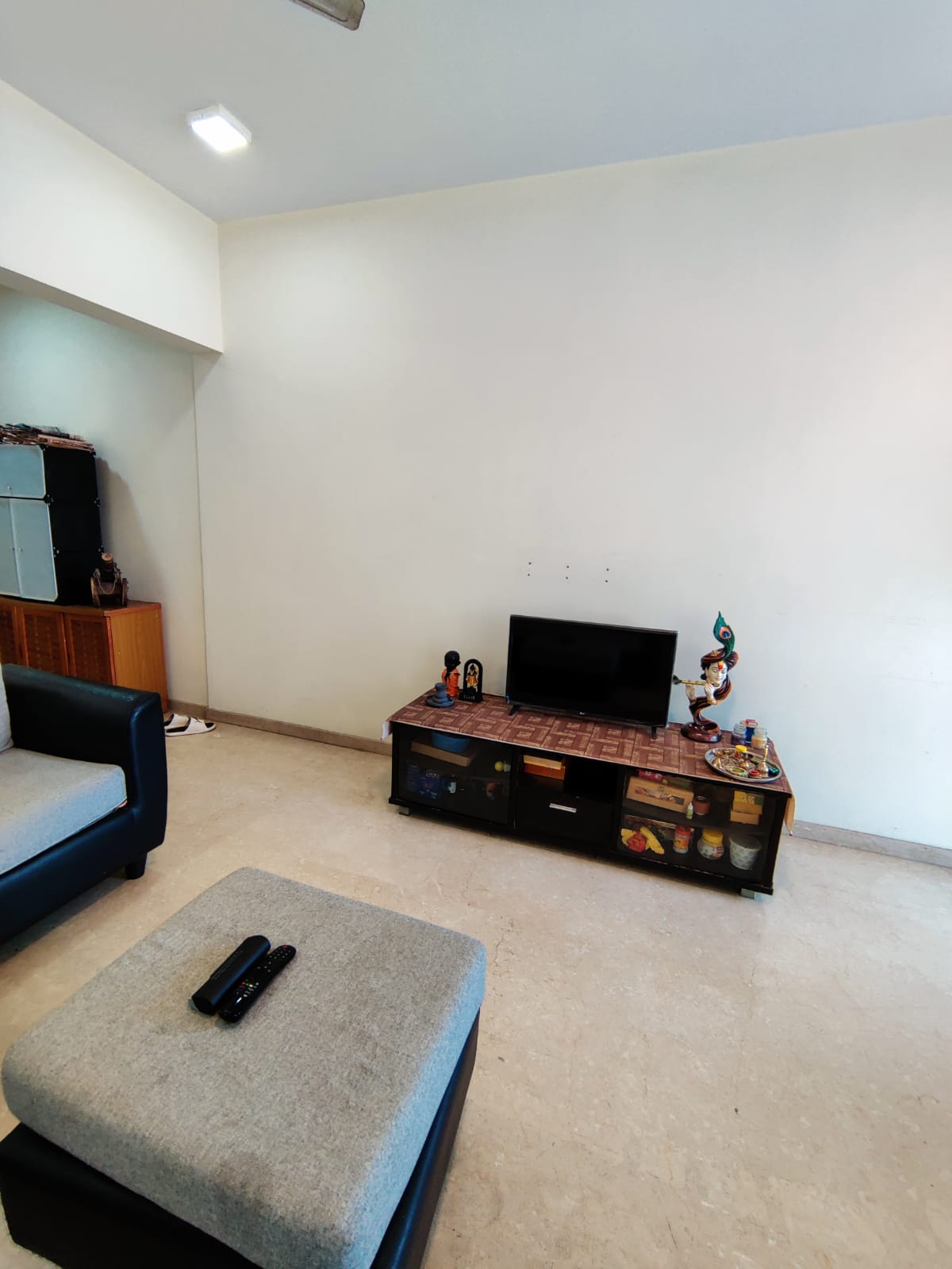 2 BHK Apartment For Rent in Omkar Ananta